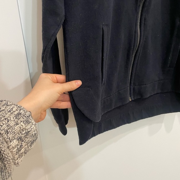 LOLE black zip up medium - Picture 4 of 5